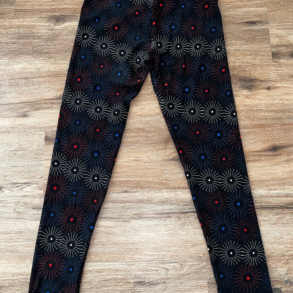 LulaRoe Leggings OS
